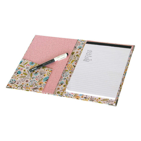 Deze kit bevat nauwkeurig gestanst karton, A5-notitieblok en stapsgewijze instructies om op een gemakkelijke manier uw persoonlijke notitieboek te maken!