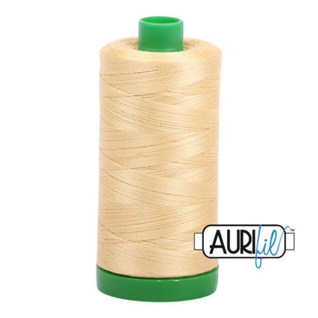 Aurifil is mooi glad garen van 100% katoen gemerceriseerd.