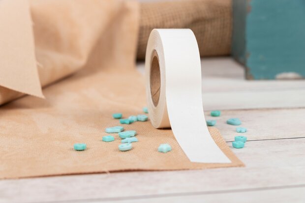 3/4 inch Kruissteken Finishing tape  double sided acid free