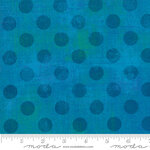 Moda - Grunge - Hits the spot - 55 Turquoise  turkooisblauw met blauwe stip Quiltstofed