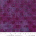 Moda - Grunge - Hits the spot - 53 Plum paars met een paarse stip Quiltstof