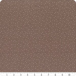 Autumn  nr. C14655 taupe  van Lori Holt 